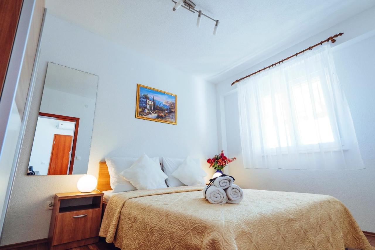 Apartmani Simundic Trogir Eksteriør bilde